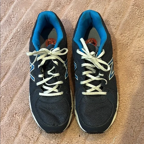 New Balance Blue Sneakers Men’s size 10 - Picture 2 of 8